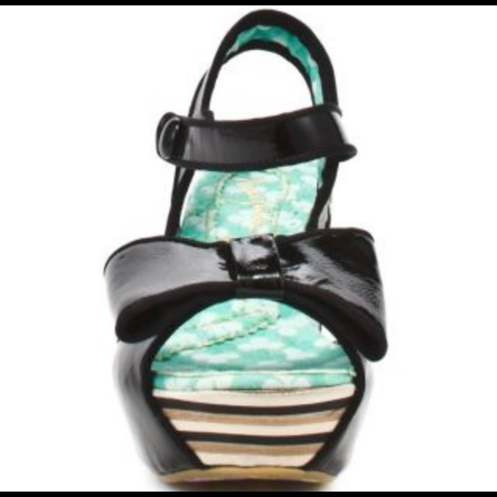 Irregular choice wedges